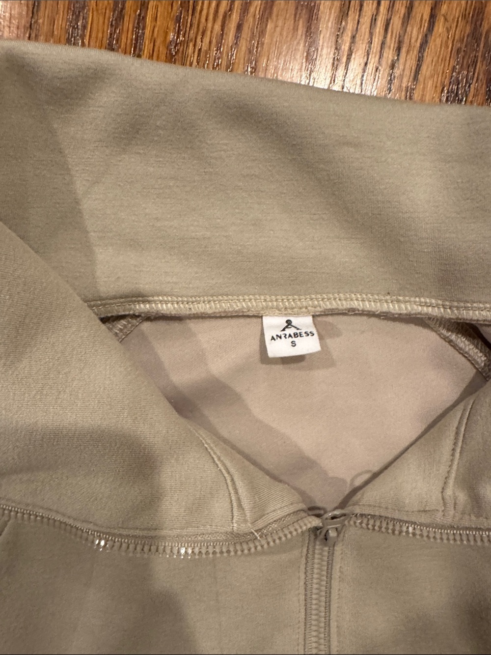 Anrabess Women's 3/4 zip in Light Taupe